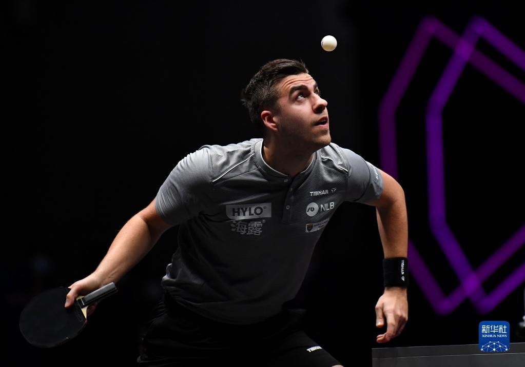 表达了他对 表达了他对