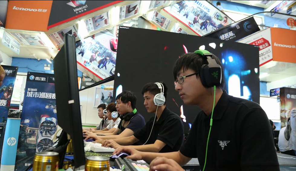 更是一个无 更是一个无